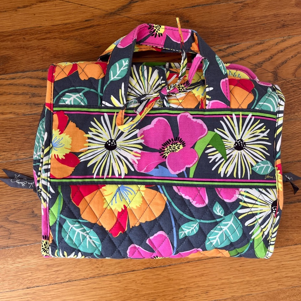 Vera Bradley Hanging Cosmetic / Toiletry Bag - Picture 5 of 7